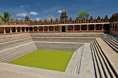 Temple pond at Bhoganandishwara Temple