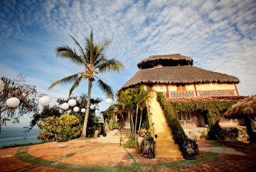 Wedding destination in the tropics