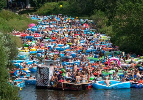 Beer floating festival