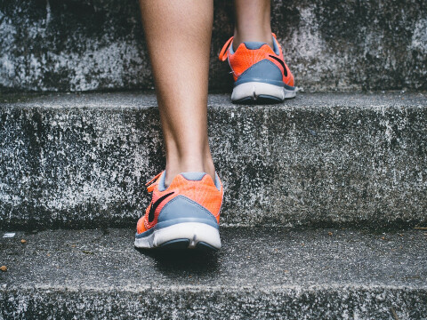 woman-exercising-on-stairs